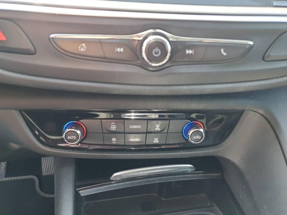 Insignia 1.6 D 136ch Business Edition Pack Auto 2019 occasion 56400 Brech