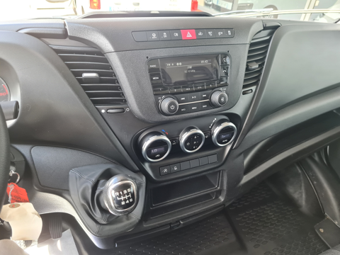 Daily 35S14 V12 2022 occasion 28630 Nogent-le-Phaye
