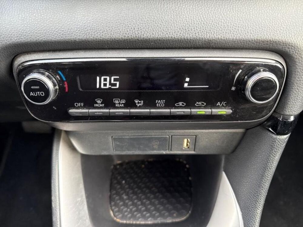 Yaris 116h Dynamic 5p MC24 2025 occasion 13012 Marseille