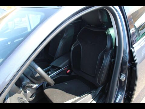 M&eacute;gane 1.3 TCe 140ch FAP Intens 2019 occasion 31200 TOULOUSE
