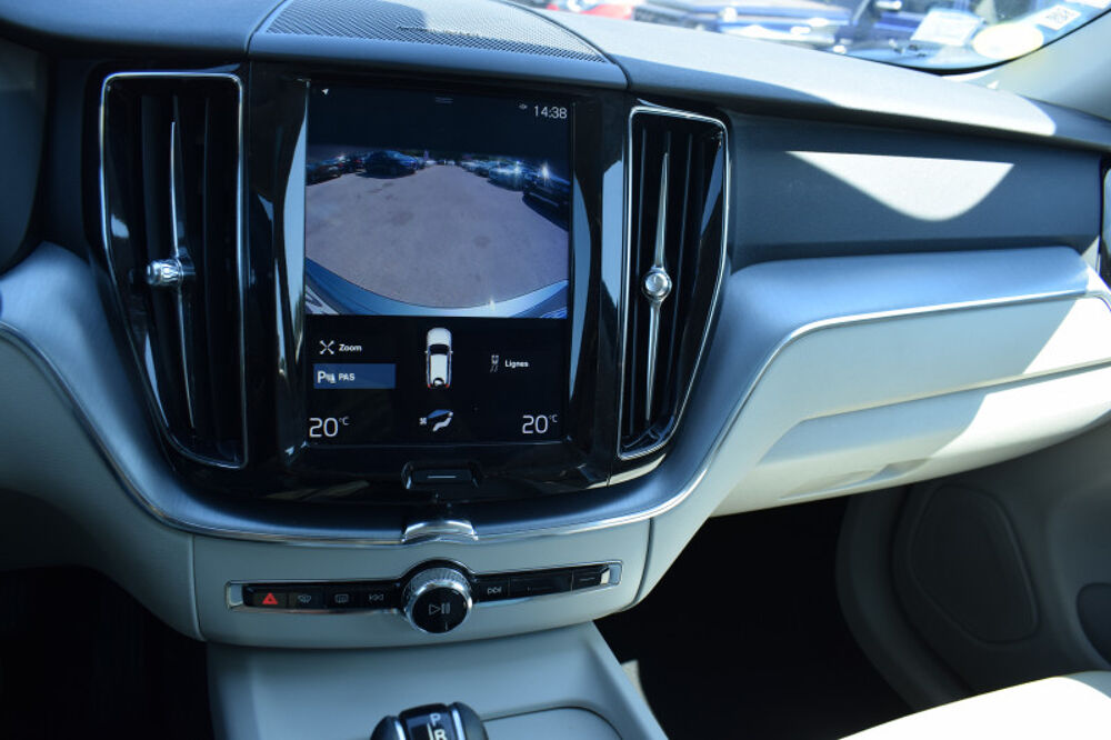 XC60 D4 ADBLUE 190CH MOMENTUM GEARTRONIC 2018 occasion 34740 Vendargues