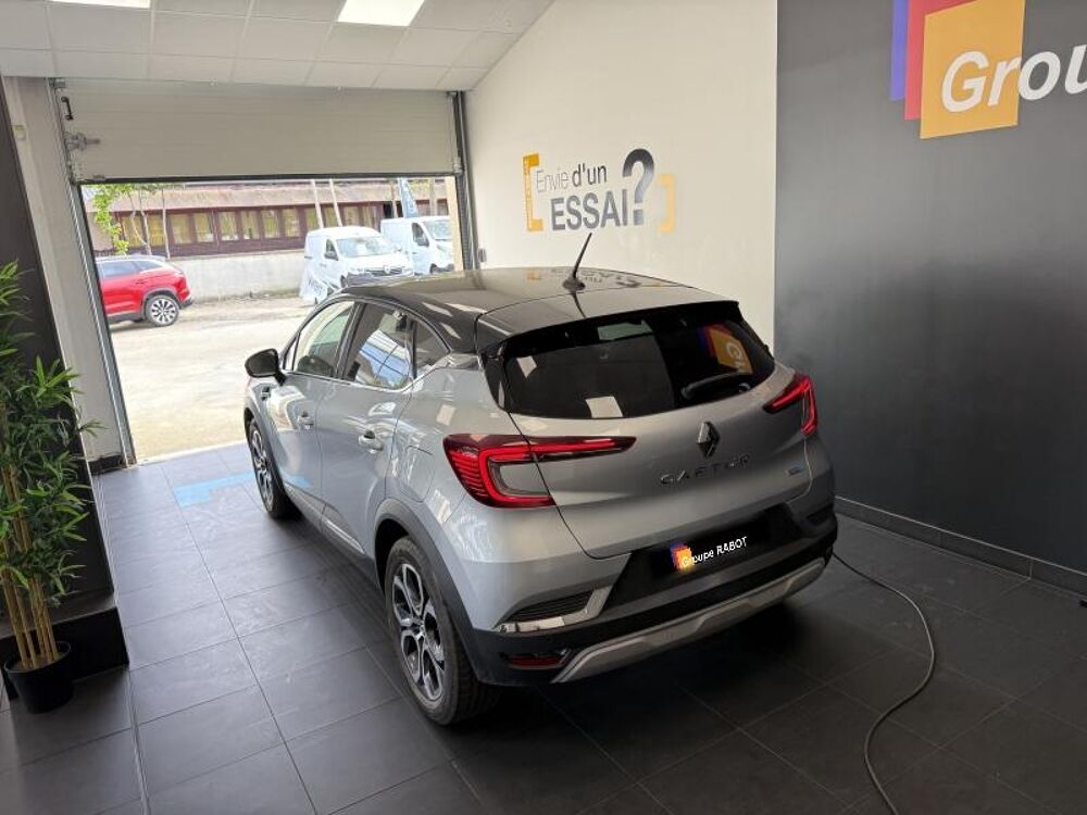Captur 1.6 E-Tech hybride rechargeable 160ch Intens -21 2022 occasion 78860 ST NOM LA BRETECHE