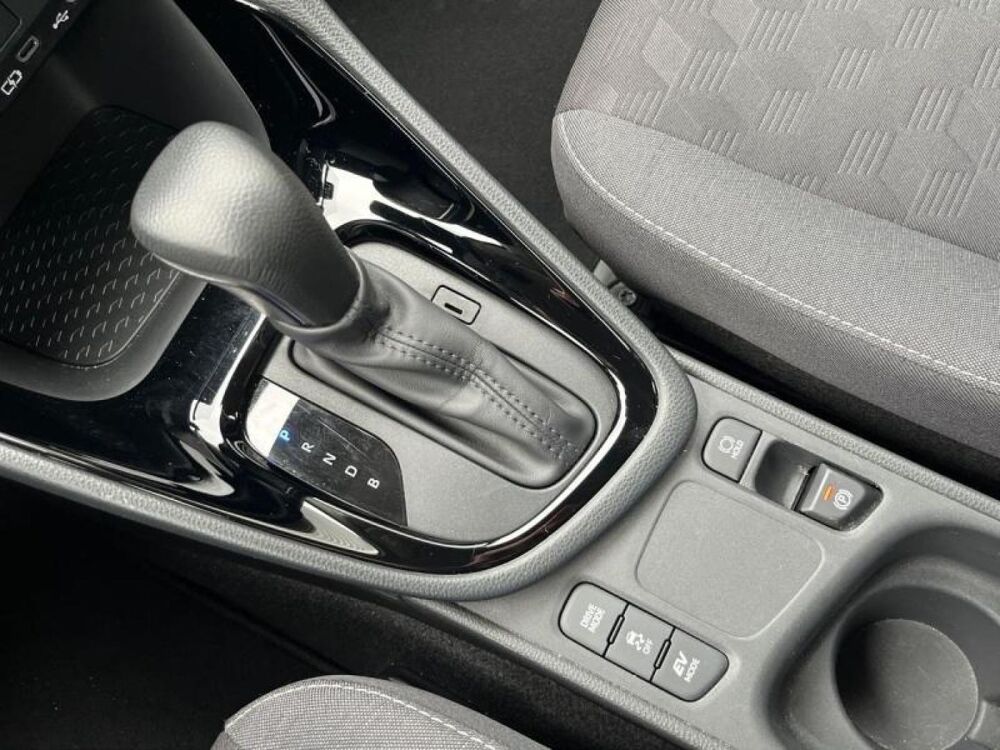 Yaris 116h Design 5p MC24 2025 occasion 13400 Aubagne