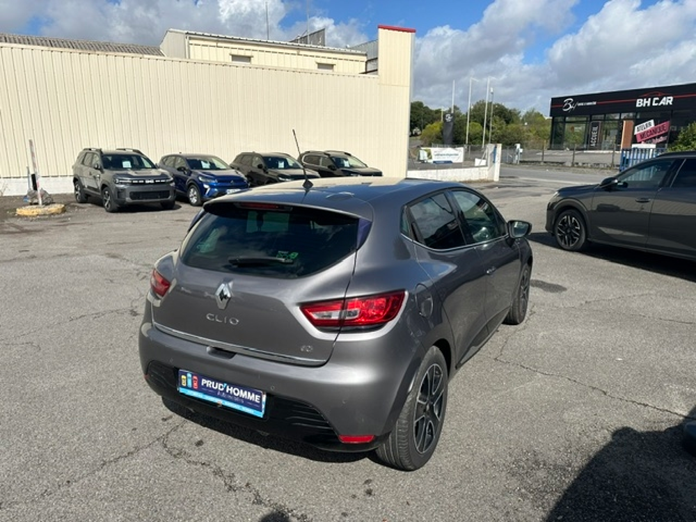 Clio IV 1.5 DCI 90CH ENERGY INTENS 2015 occasion 16400 Puymoyen