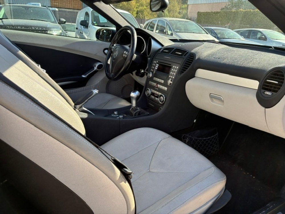 SLK 200 KOMPRESSOR 2005 occasion 30360 V&eacute;z&eacute;nobres