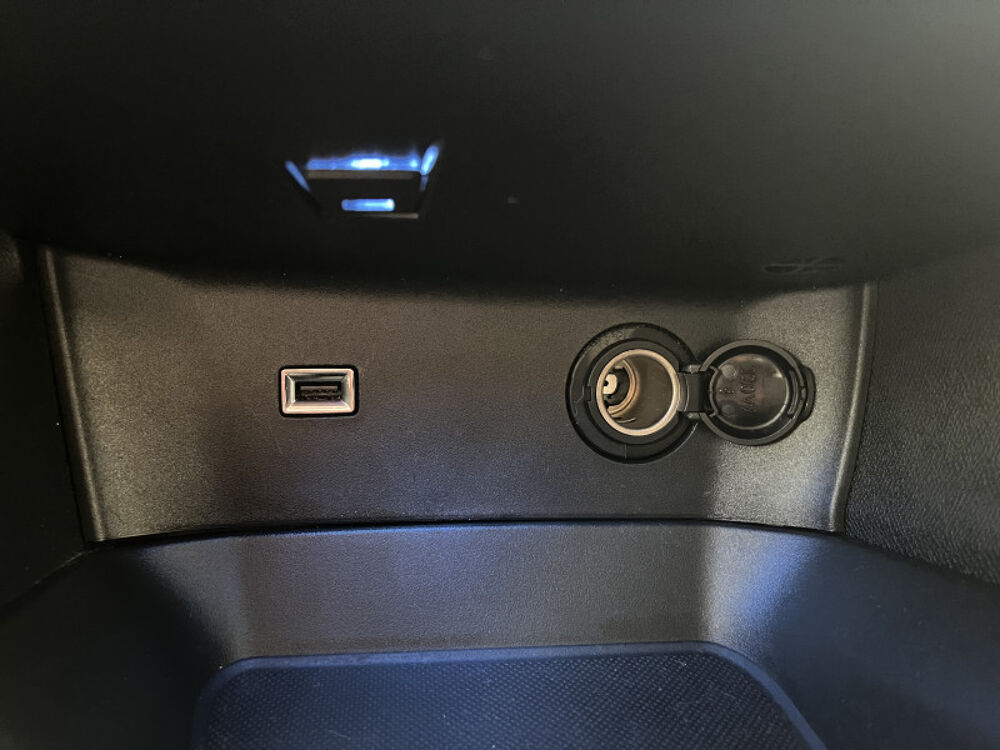 3008 1.2 TURBO 130CH E6.C ACTIVE BUSINESS S&S TVA RECUPERABLE 2019 occasion 38130 ECHIROLLES