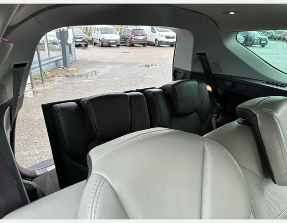 Espace 1.6 DCI 160CH ENERGY INITIALE PARIS EDC / 7 PLACES 2015 occasion 38130 ECHIROLLES
