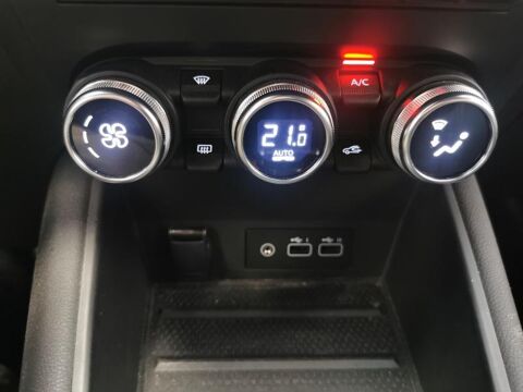 Captur 1.6 E-Tech hybride 145ch Engineered 2023 occasion 78300 Poissy