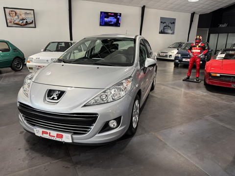 Peugeot 207 1.6 HDI 90 CV PREMIUM 5P 48 000 KM PREMIERE MAIN 2009 occasion RODEZ 12000
