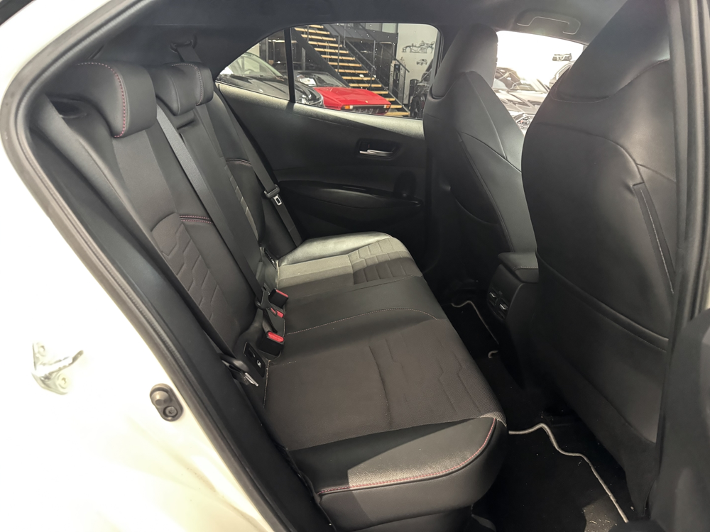 Corolla 184 CV 62 800 KM PREMIERE MAIN HYBRIDE COLLECTION MY19 2019 occasion 12000 RODEZ