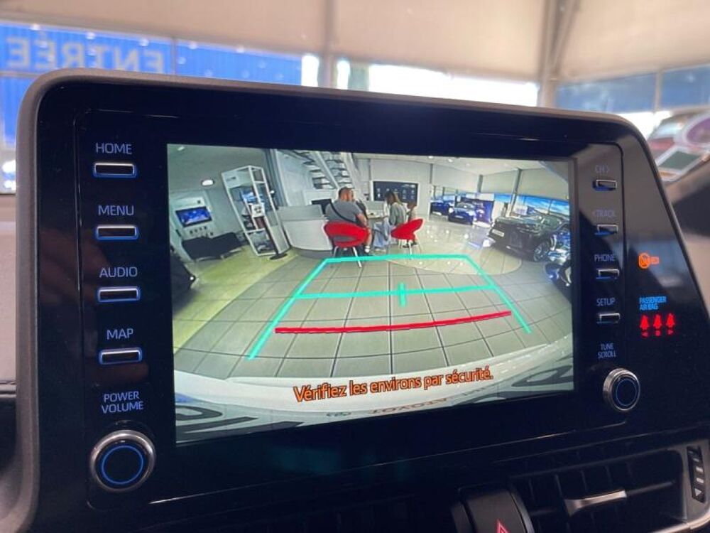 C-HR 1.8 Hybride 122ch Dynamic Business E-CVT + Programme Beyond 2023 occasion 13300 Salon-de-Provence