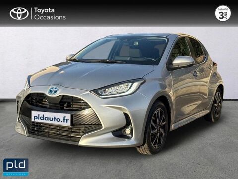 Toyota Yaris 116h Design 5p MY22 2022 occasion Salon-de-Provence 13300