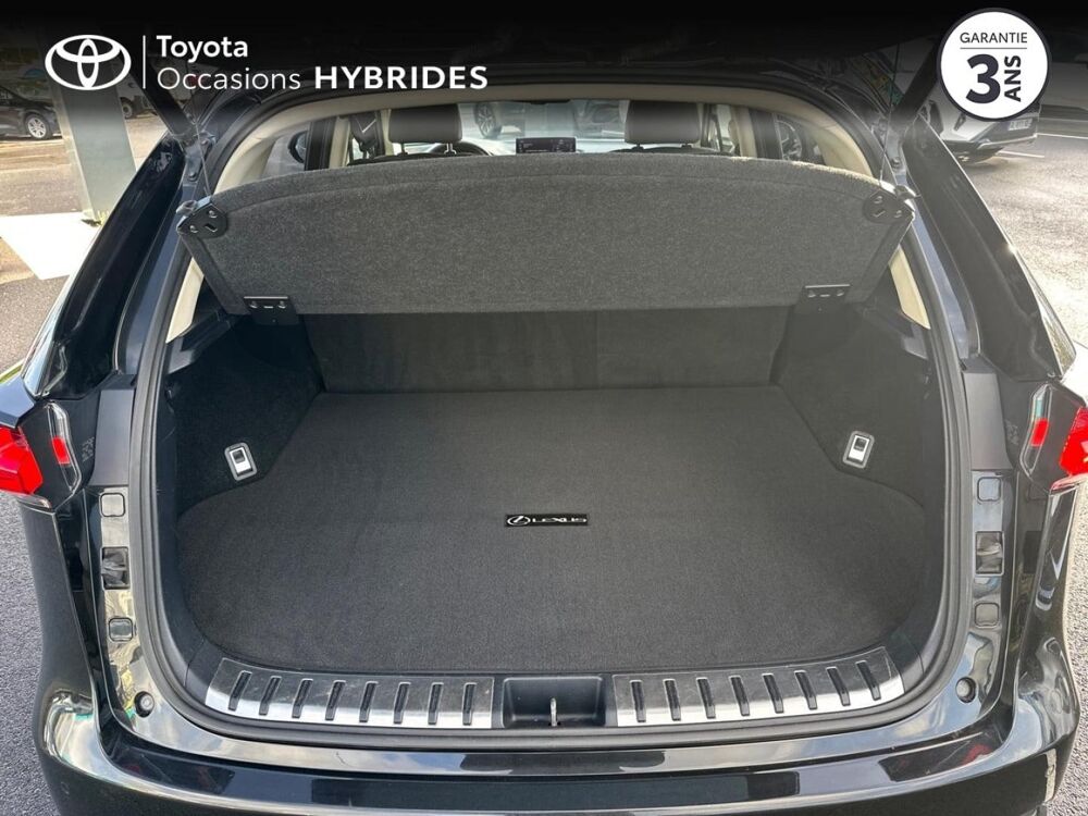 NX 300h 4WD Luxe Euro6d-T 2019 occasion 44600 Saint-Nazaire