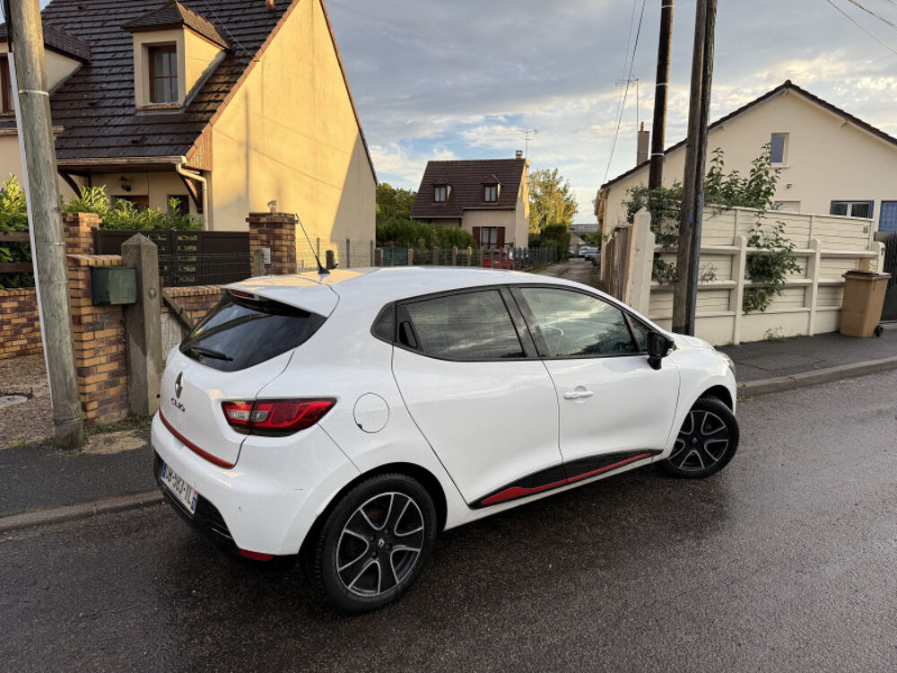 Clio IV 1.5 DCI 90CH LIMITED EDC ECO&sup2; 2013 occasion 95480 PIERRELAYE