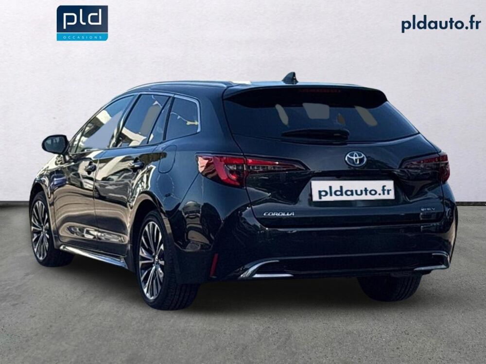 Corolla 1.8 140ch Design MY24 2025 occasion 13730 Saint-Victoret