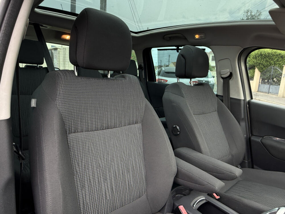 5008 1.6 HDI115 FAP FAMILY II 7PL 2013 occasion 95480 PIERRELAYE