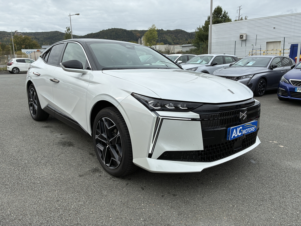 DS4 PLUG-IN HYBRID 225CH ETOILE 2026 occasion 63200 Malauzat