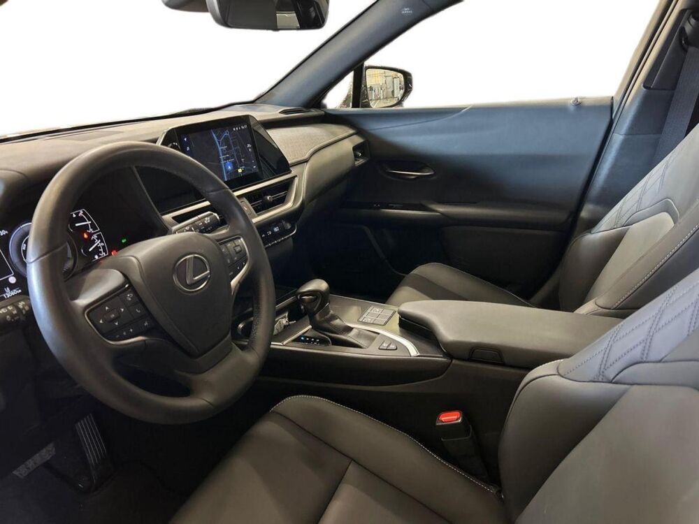 UX 250h F SPORT Design 2WD 2023 occasion 13290 Les Milles