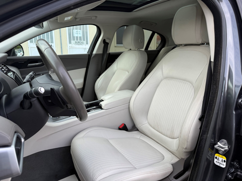 XE 2.0D 163CH E-PERFORMANCE PORTFOLIO BVA8 2017 occasion 70210 Montdor&eacute;