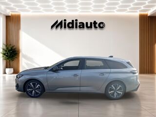 308 SW 1.2 PureTech 130ch S&S Allure Pack 2022 occasion 28500 Vernouillet