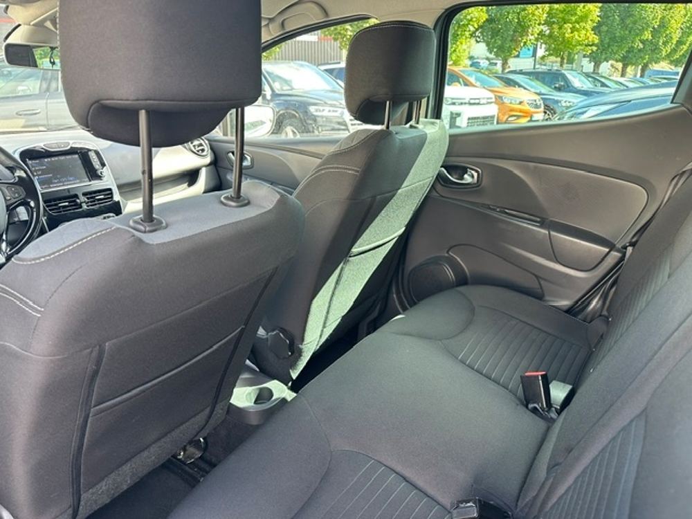 Clio IV 1.5 DCI 90CH ENERGY INTENS 2015 occasion 16400 Puymoyen