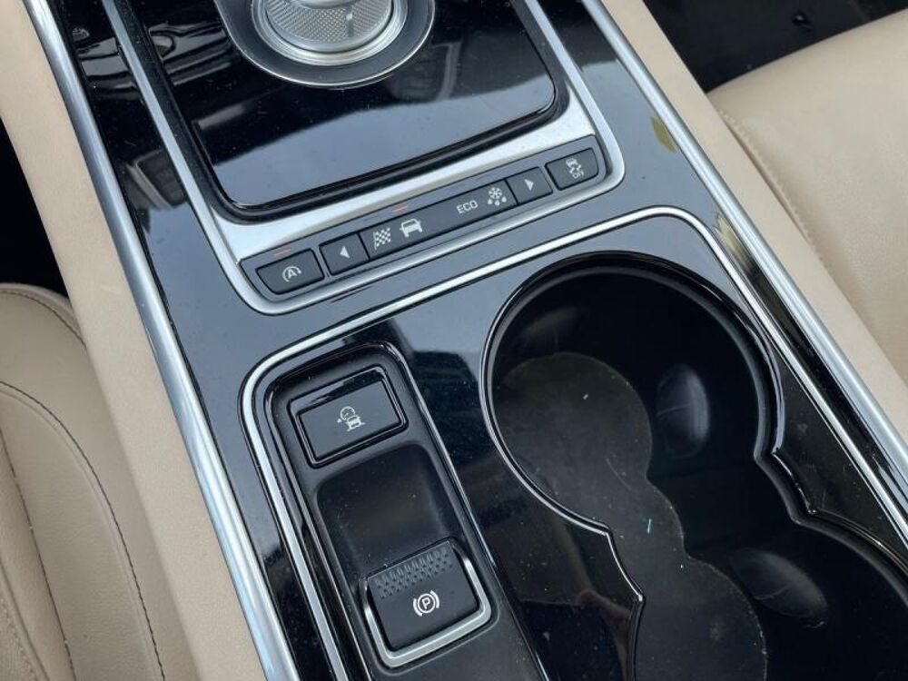 XE 2.0D 180ch R-Sport BVA8 2015 occasion 13730 ST VICTORET
