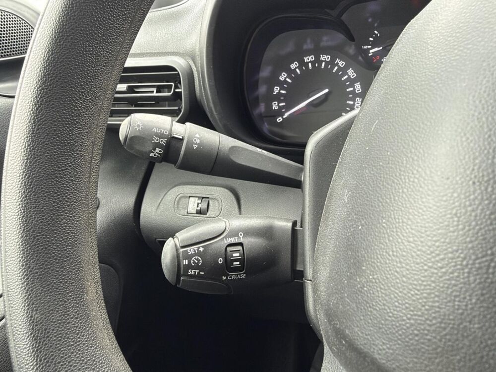 Berlingo M 650kg BlueHDi 100ch S&S 2 Places 2024 occasion 17450 Saint-Laurent-de-la-Pr&eacute;e