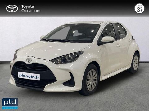 Toyota Yaris 120 VVT-i Dynamic 5p MY22 2023 occasion Salon-de-Provence 13300