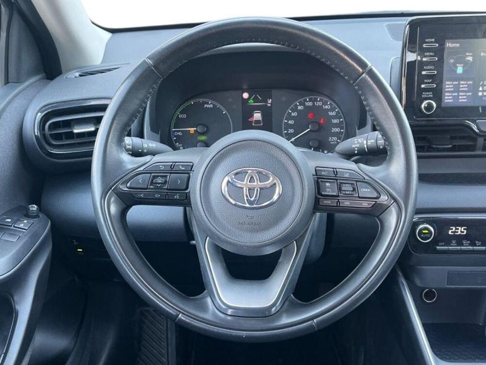 Yaris 116h Dynamic 5p MY22 2023 occasion 84120 Pertuis