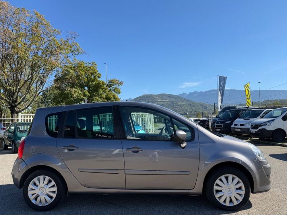 Grand Modus 1.5 DCI 90CH DYNAMIQUE ECO&sup2; / DISTRIBUTION NEUVE 2026 2010 occasion 38130 ECHIROLLES