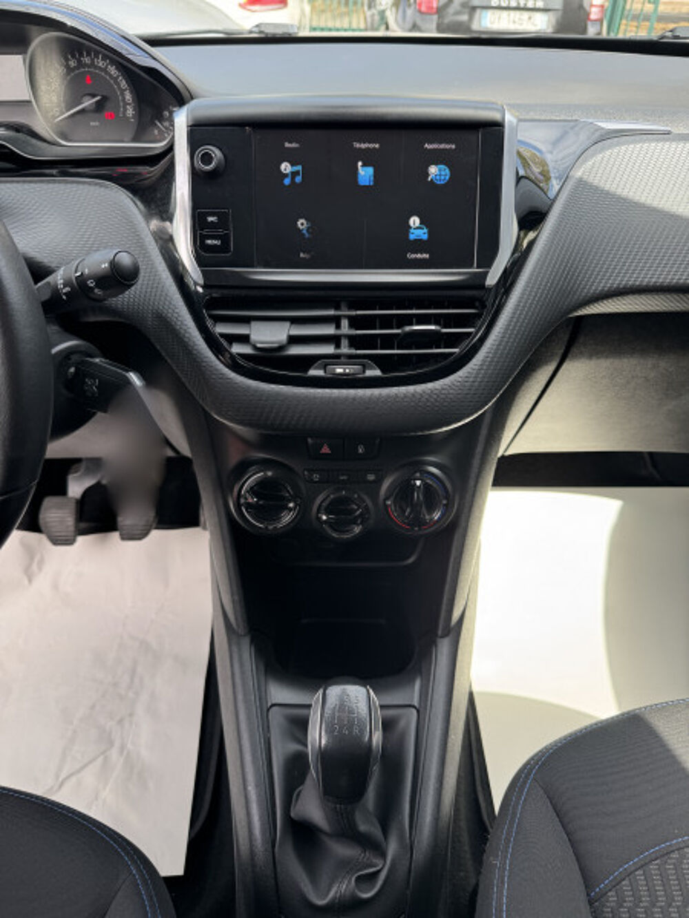 208 1.2 PURETECH 82CH STYLE 5P 2018 occasion 93220 Gagny