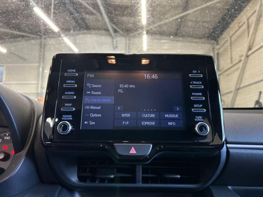 Yaris 116h Dynamic 5p MY22 2023 occasion 13290 Les Milles