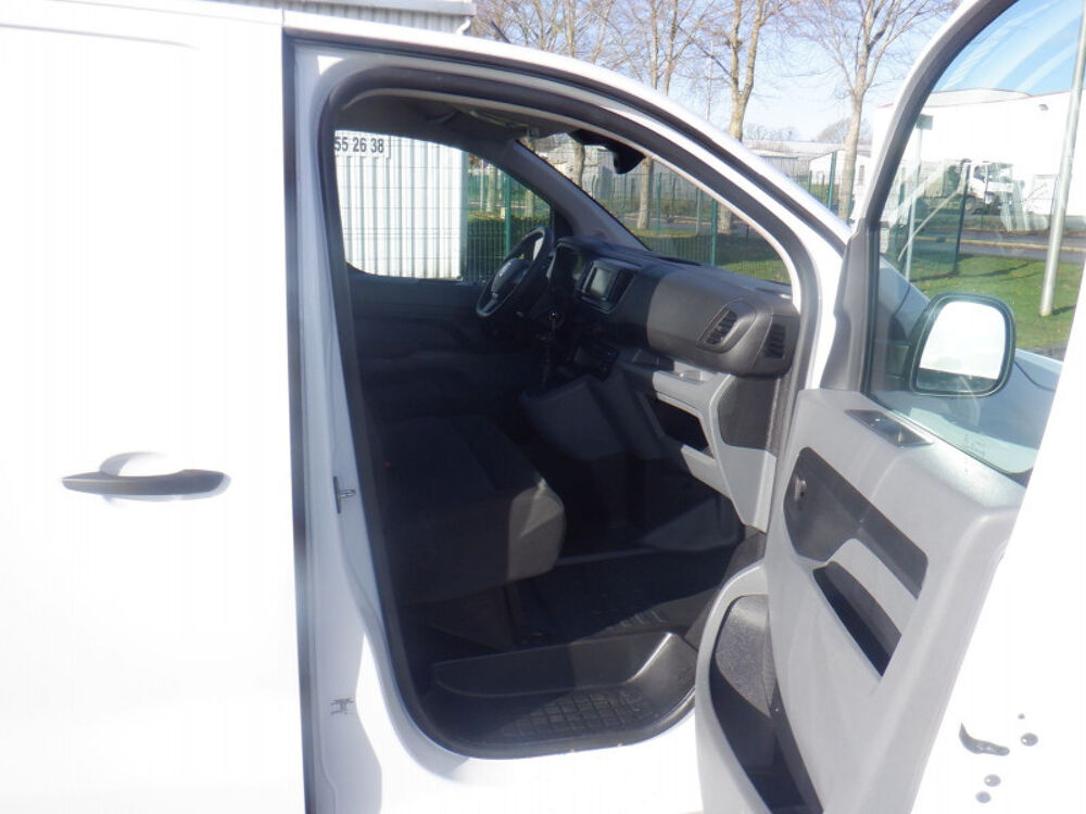 Scudo LONG 2.0 MULTIJET 145CH BUSINESS - GRIP CONTROL 2022 occasion 27310 Bourg-Achard