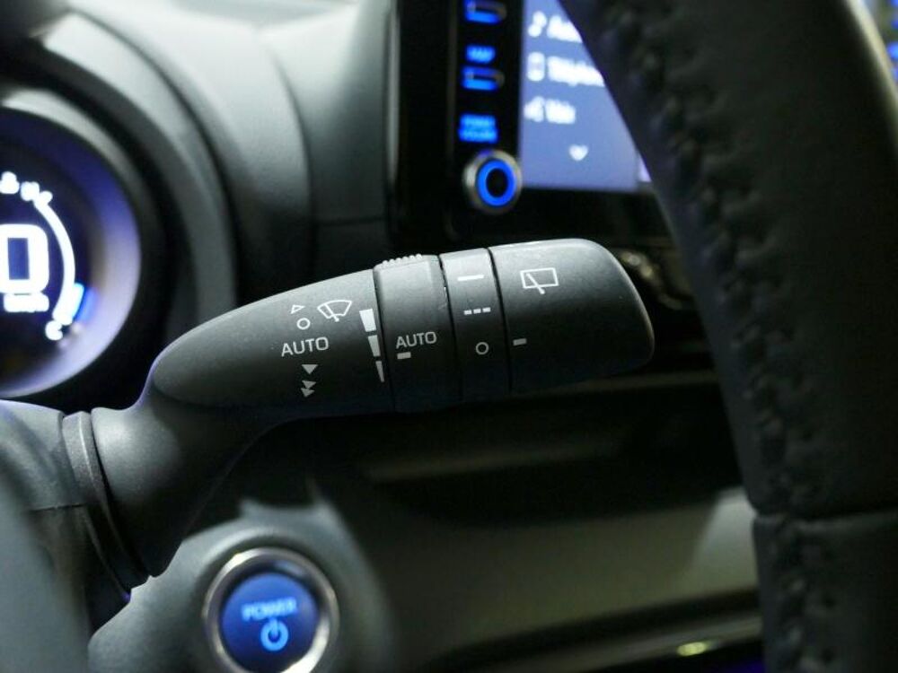 Yaris 116h Design 5p 2023 occasion 77400 Lagny-sur-Marne
