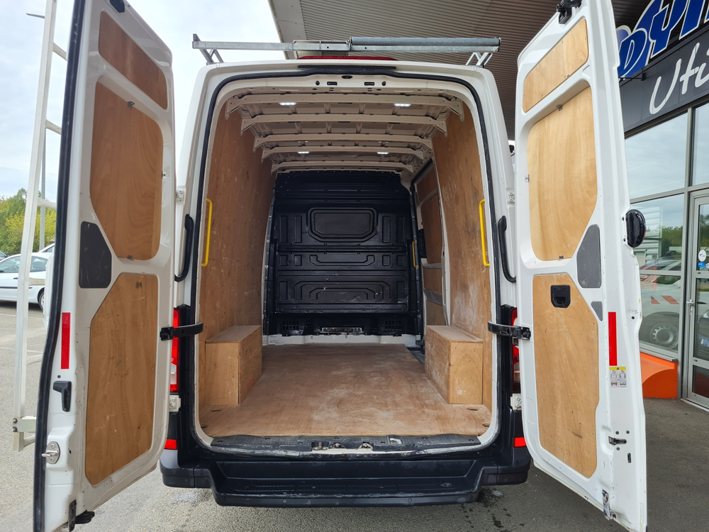 Crafter 30 L3H3 2.0 TDI 102CH BUSINESS LINE TRACTION 2019 occasion 28630 Nogent-le-Phaye