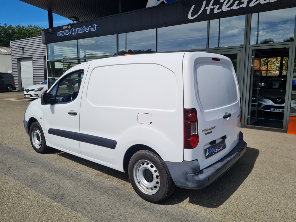 Partner STANDARD 1.6 BLUEHDI 100CH PREMIUM 2018 occasion 28630 Nogent-le-Phaye