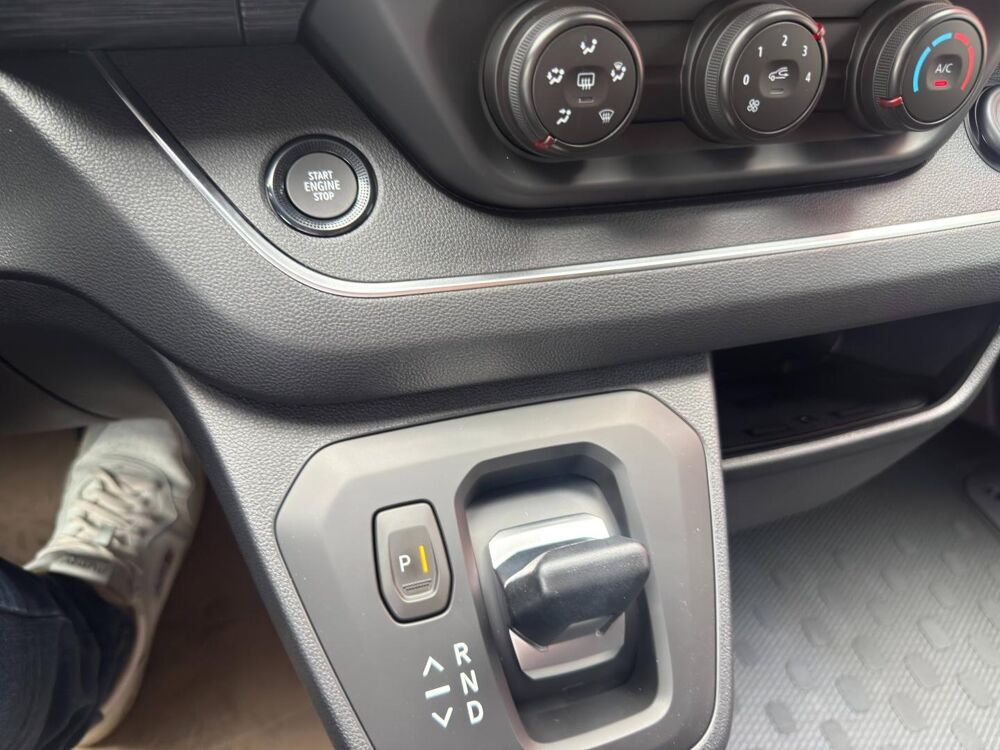 Trafic combi Grand 2.0 dCi 170ch Techno auto -26 2026 occasion 27930 Normanville