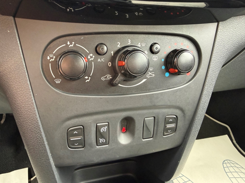 Sandero 0.9 TCE 90CH STEPWAY AMBIANCE EURO6 2016 occasion 70210 Montdor&eacute;