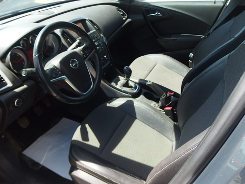 Astra 1.6 CDTI 110CH ECOFLEX COSMO START&STOP 2015 occasion 10600 Savi&egrave;res