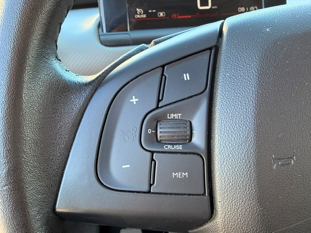 C4 cactus BLUEHDI 100CH S&S FEEL BUSINESS E6.D-TEMP 2019 occasion 16400 Puymoyen