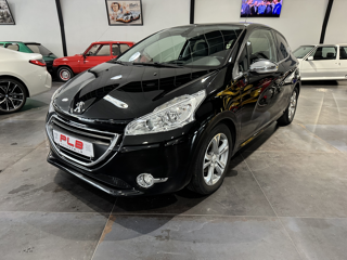 208 1.6 E-HDI FAP ALLURE 3P 2012 occasion 12000 RODEZ