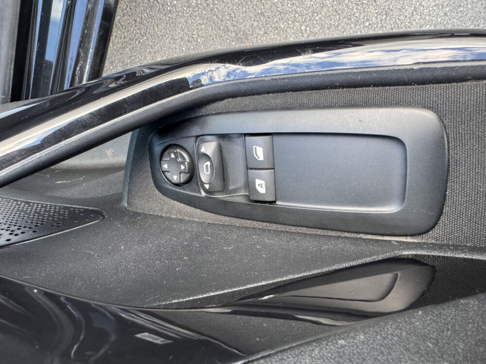 208 1.2 PURETECH ACTIVE 5P FAIBLE KM 2014 occasion 93220 Gagny