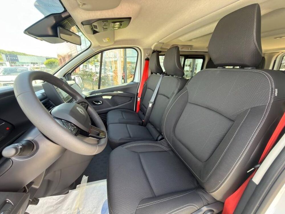Trafic combi Grand 2.0 dCi 170ch Techno auto -26 2026 occasion 27930 Normanville