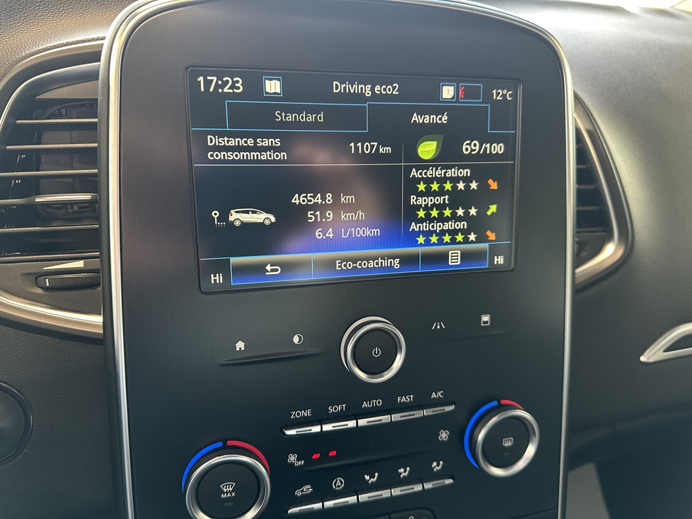 Grand scenic IV 1.7 BLUE DCI 120CH BUSINESS 7 PLACES 2019 occasion 56530 Qu&eacute;ven