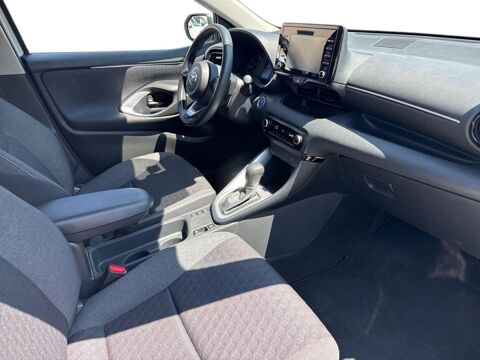 Yaris 116h Dynamic 5p MY22 2023 occasion 13300 Salon-de-Provence