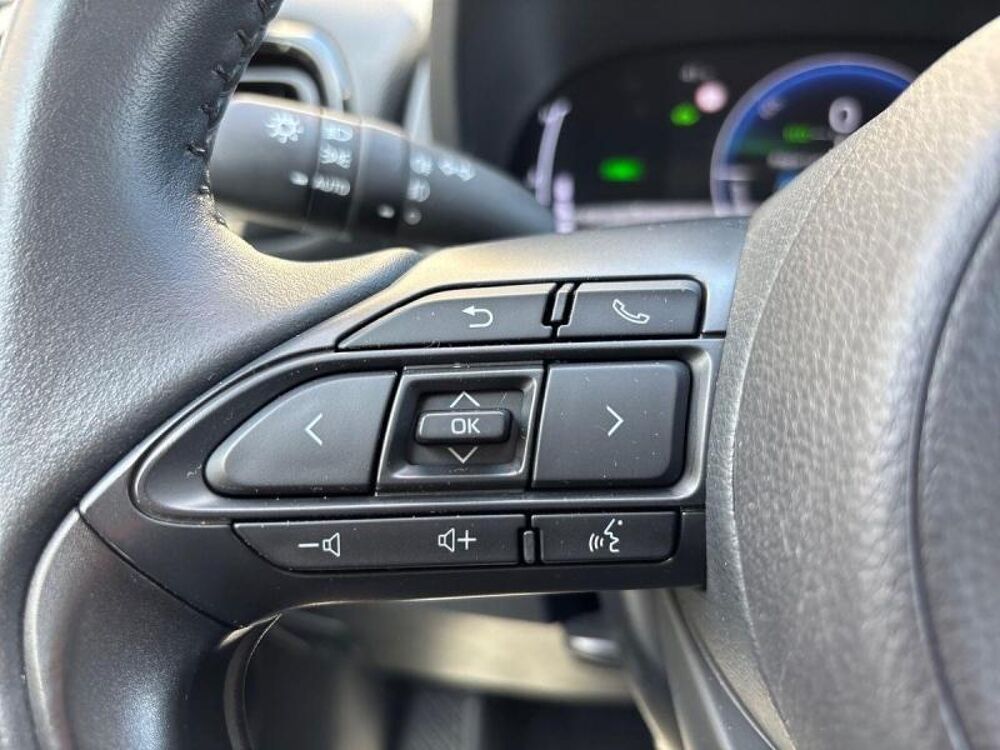 Yaris 116h Design 5p MY25 2025 occasion 84120 Pertuis