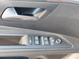 3008 Plug-in Hybrid 225ch GT e-EAT8 / TOIT OUVRANT / HAYON &Eacute;LECTR 2023 occasion 82000 Montauban