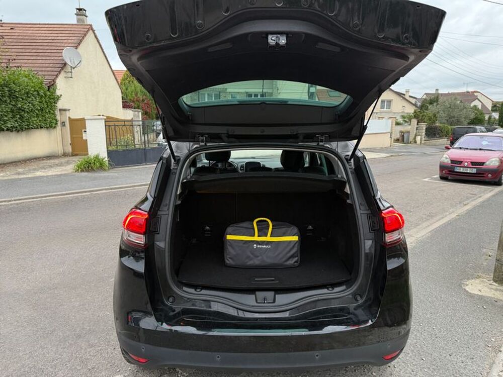 Scenic IV 1.7 BLUE DCI 120CH INTENS EDC 2019 occasion 95480 PIERRELAYE