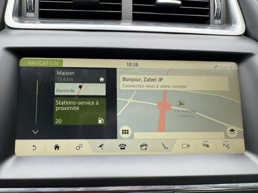 E-PACE 2.0D 180CH R-DYNAMIC HSE AWD BVA9 2018 occasion 85400 Sainte-Gemme-la-Plaine