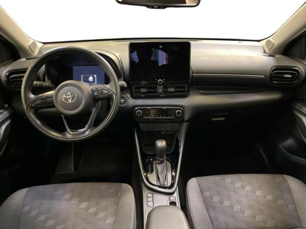 Yaris 116h Design 5p MY25 2025 occasion 13400 Aubagne